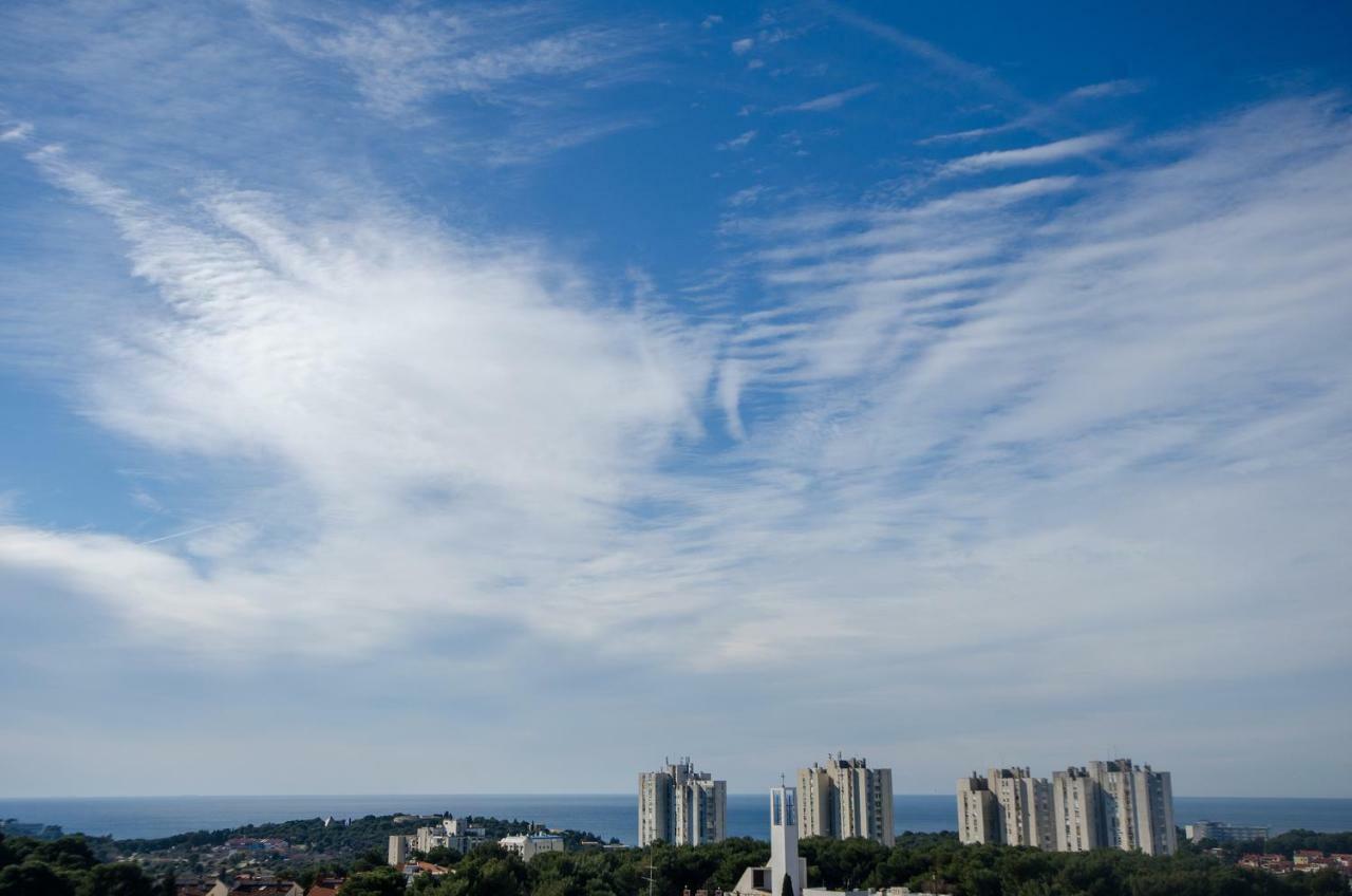 Apartment Ana With Amazing View Pula Extérieur photo