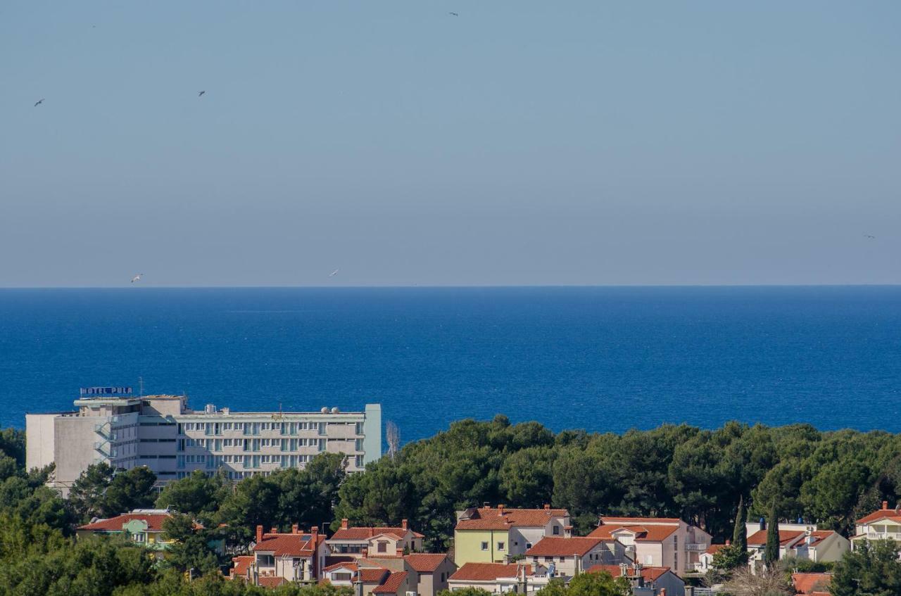 Apartment Ana With Amazing View Pula Extérieur photo